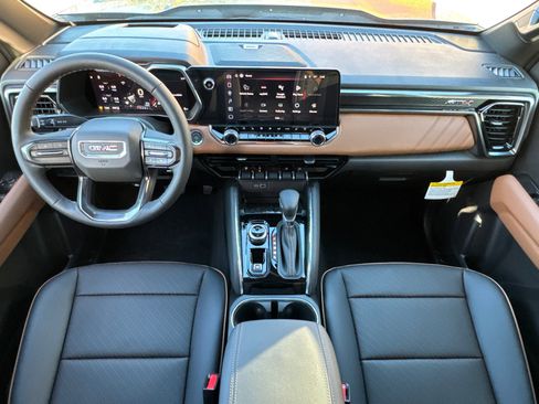 New 2026 GMC Canyon AT4 w/ Technology Plus Package AWD/4WD image 19
