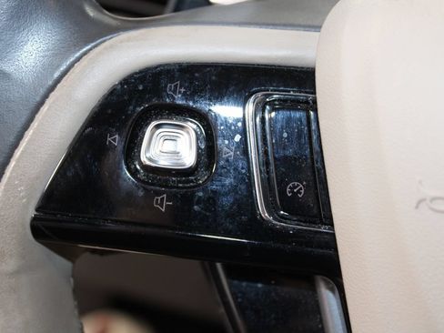Used 2020 Lincoln Corsair FWD w/ Premium Package image 22