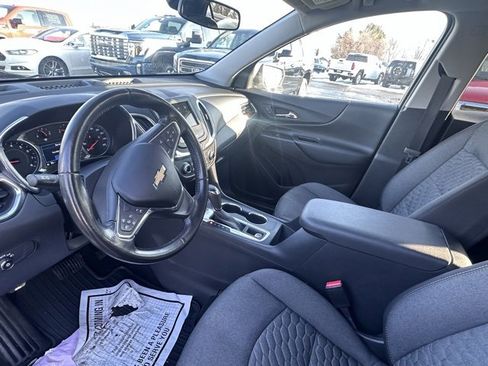 Used 2019 Chevrolet Equinox LT w/ Driver Convenience Package image 13