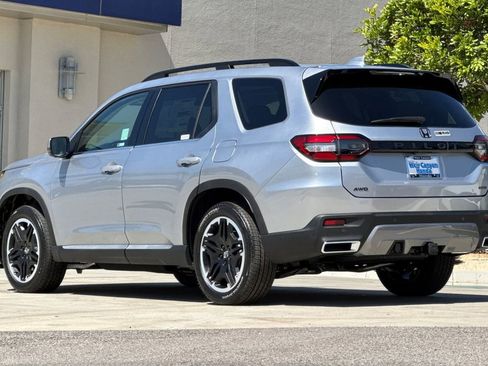 New 2026 Honda Pilot Touring image 6