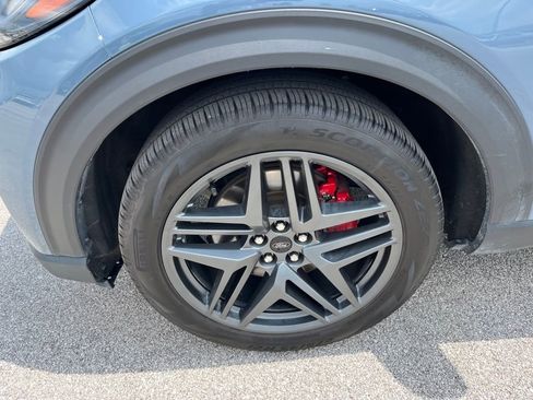 Used 2025 Ford Explorer ST image 42