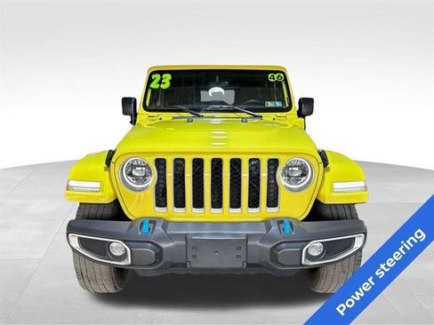Used 2023 Jeep Wrangler Unlimited Sahara w/ Cold Weather Group AWD/4WD image 2
