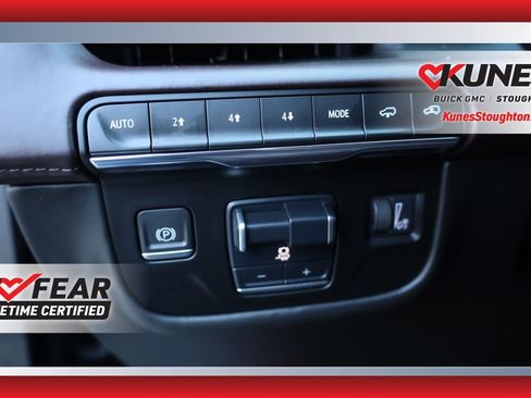 Used 2024 Cadillac Escalade ESV Sport Platinum w/ LPO, ONYX Package image 46