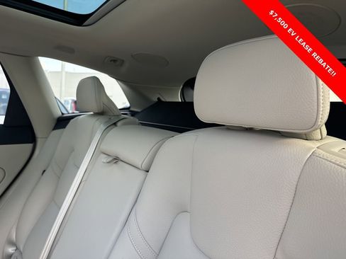 New 2025 Volvo XC60 T8 Plus w/ Protection Package Premier image 10