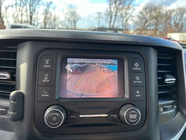 Used 2022 RAM 1500 Big Horn AWD/4WD image 18
