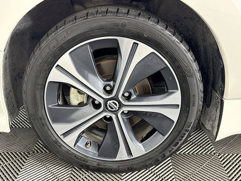 Used 2019 Nissan Leaf SL Plus image 37