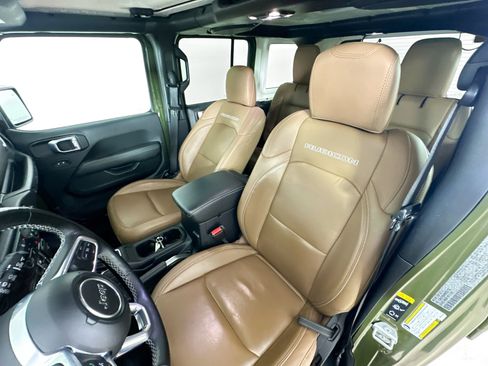 Used 2021 Jeep Wrangler Unlimited Rubicon w/ LED Lighting Group AWD/4WD image 25