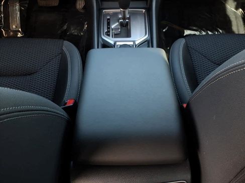 Certified 2023 Subaru Forester Premium image 31