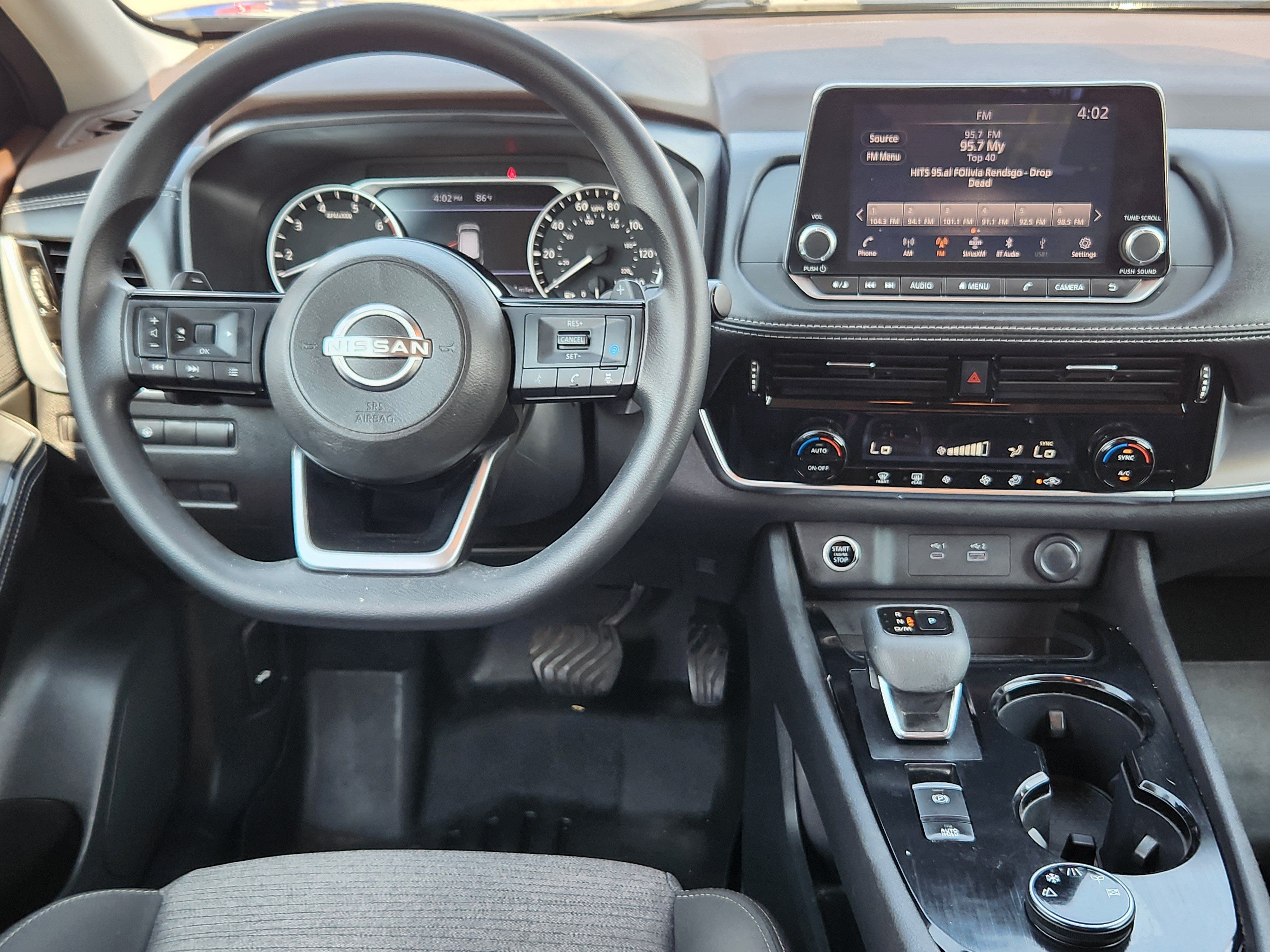 Used 2022 Nissan Rogue SV AWD/4WD image 20