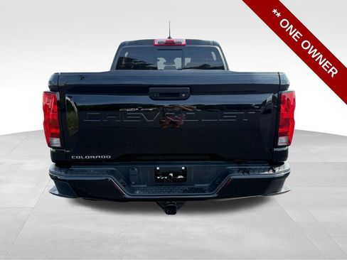 Used 2024 Chevrolet Colorado Trail Boss w/ Advanced Trailering Package AWD/4WD image 4