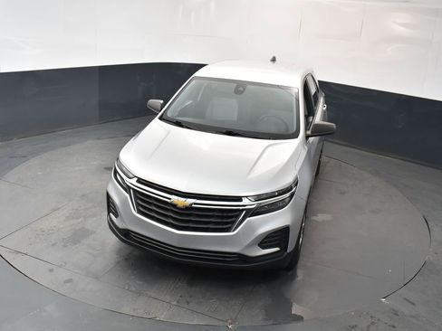 Used 2022 Chevrolet Equinox LS w/ LS Convenience Package AWD/4WD image 23