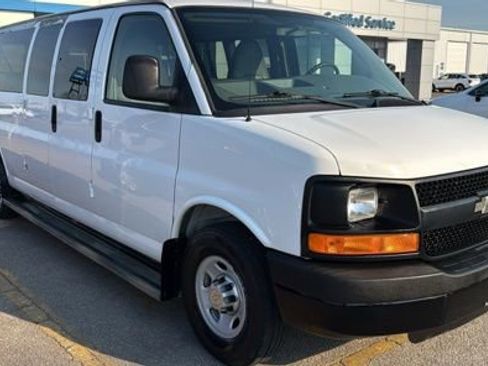 Used 2013 Chevrolet Express 3500 LS w/ Power Package image 3