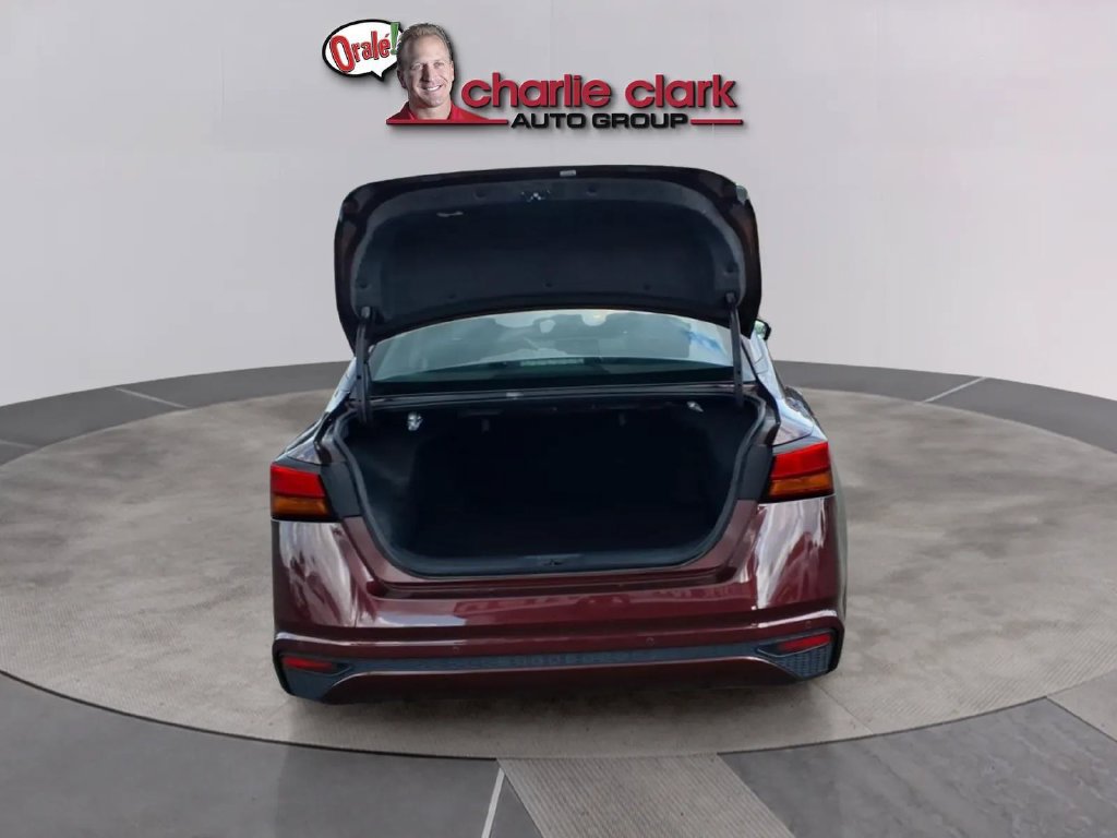 Used 2024 Nissan Altima 2.5 SV FWD image 9
