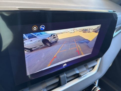 New 2026 Chevrolet Equinox LT image 21