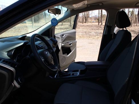 Used 2017 Ford Escape SE AWD/4WD image 17