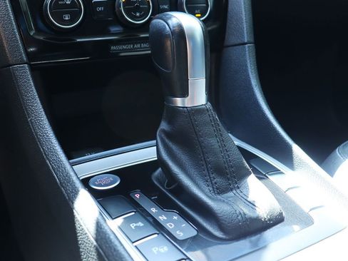 Used 2020 Volkswagen Passat 2.0T SEL image 54