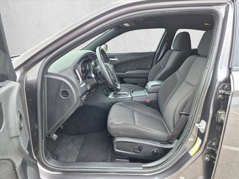Used 2019 Dodge Charger SXT w/ Blacktop Package RWD image 16