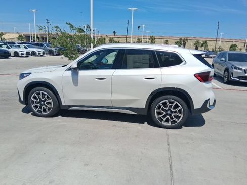 New 2026 BMW X1 xDrive28i w/ Convenience Package AWD/4WD image 2