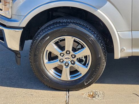 Used 2019 Ford F150 Lariat w/ Equipment Group 502A Luxury image 10