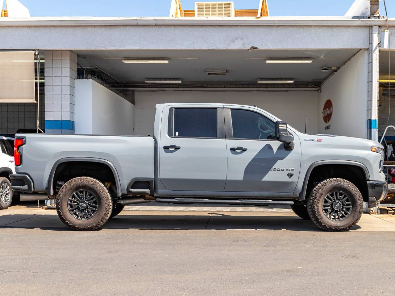 Certified 2025 Chevrolet Silverado 2500 ZR2 w/ Technology Package AWD/4WD image 2