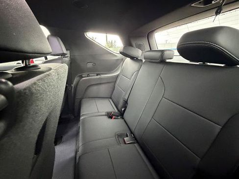 Used 2026 Chevrolet Traverse LT AWD/4WD image 28