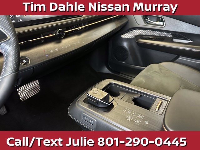Used 2023 Nissan Ariya AWD image 30