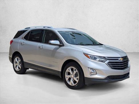 Used 2019 Chevrolet Equinox Premier FWD image 3