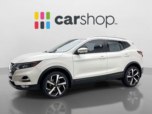 Used 2022 Nissan Rogue Sport SL w/ Premium Package FWD image 1