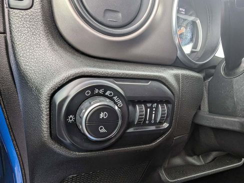 Used 2020 Jeep Gladiator Sport w/ Quick Order Package 24S image 23