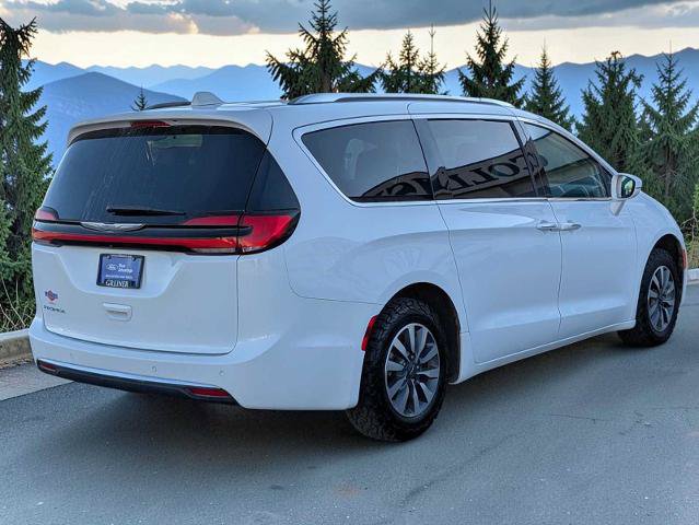 Used 2021 Chrysler Pacifica Touring-L FWD image 5
