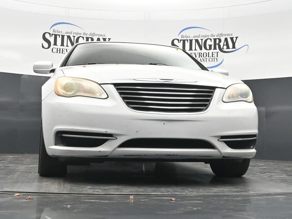 Used 2012 Chrysler 200 Touring FWD image 27
