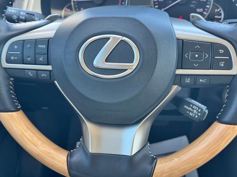 Used 2022 Lexus RX 350L FWD w/ Premium Package image 24