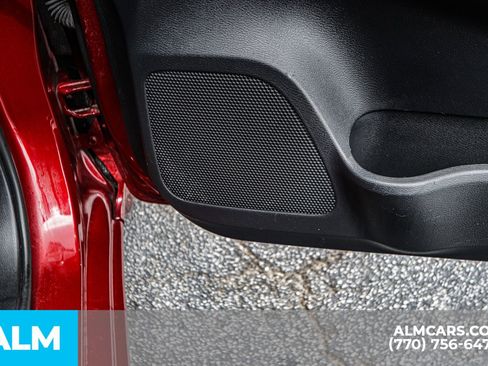 Used 2020 Nissan Versa SR w/ Convenience Package image 51