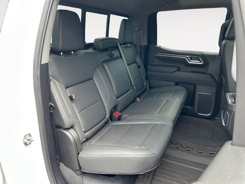 Used 2025 Chevrolet Silverado 1500 LTZ w/ LTZ Convenience Package II AWD/4WD image 23