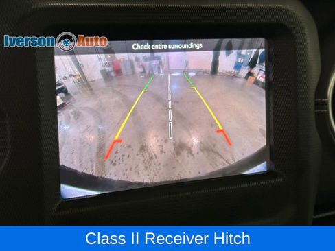 Used 2019 Jeep Wrangler Unlimited Sahara w/ Cold Weather Group image 22