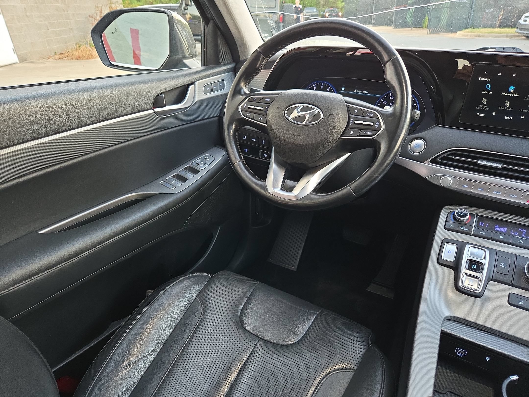 Used 2022 Hyundai Palisade SEL w/ 8P Bench Seat Package AWD/4WD image 9