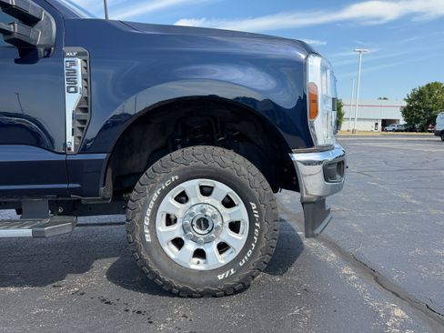 Used 2024 Ford F250 XLT w/ FX4 Off-Road Package AWD/4WD image 36
