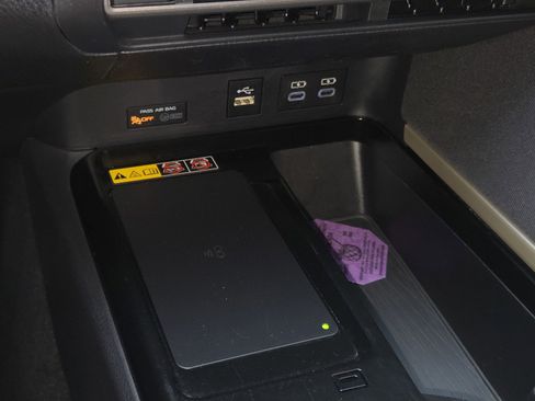 Used 2025 Toyota Camry LE image 19