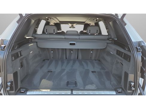 Used 2021 BMW X5 xDrive45e w/ Parking Assistance Package image 17