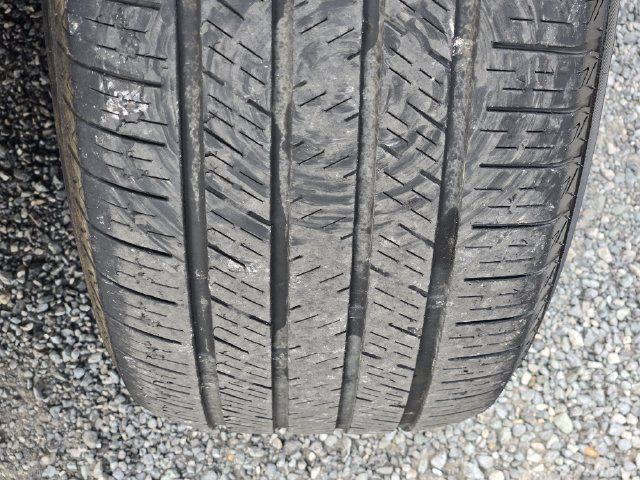 Used 2023 Chevrolet Traverse LS w/ Safety Package FWD image 11