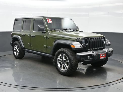 Used 2021 Jeep Wrangler Unlimited Sport AWD/4WD image 8