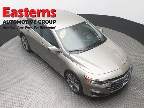 Used 2024 Chevrolet Malibu LT FWD image 3