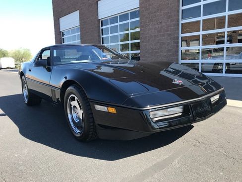Used 1988 Chevrolet Corvette Coupe image 1