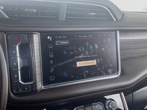 Used 2024 GMC Yukon XL Denali RWD image 15