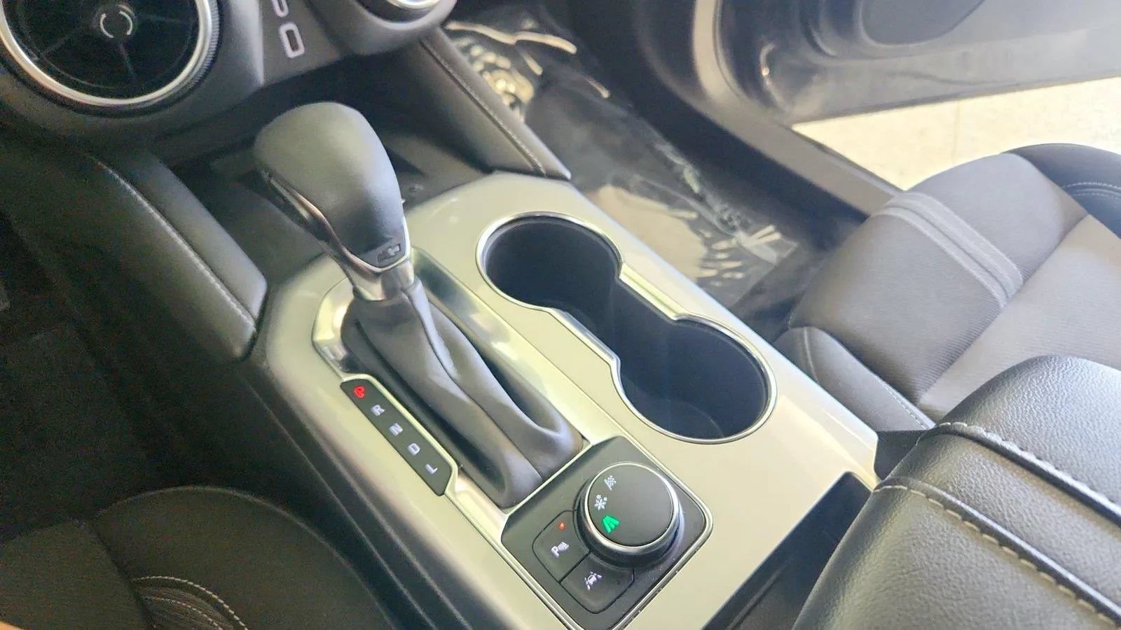 Used 2024 Chevrolet Blazer LT w/ Convenience Package FWD image 23