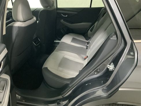 Used 2024 Subaru Outback Premium AWD/4WD image 17