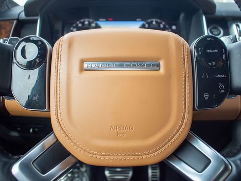 Used 2020 Land Rover Range Rover Long Wheelbase Autobiography image 15