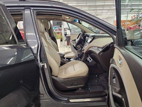 Used 2017 Hyundai Santa Fe Sport w/ 2.4L Tech Package 04 image 38