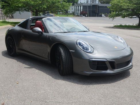 Used 2019 Porsche 911 AWD/4WD image 7