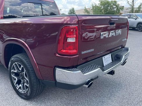 Used 2025 RAM 1500 Laramie AWD/4WD image 12